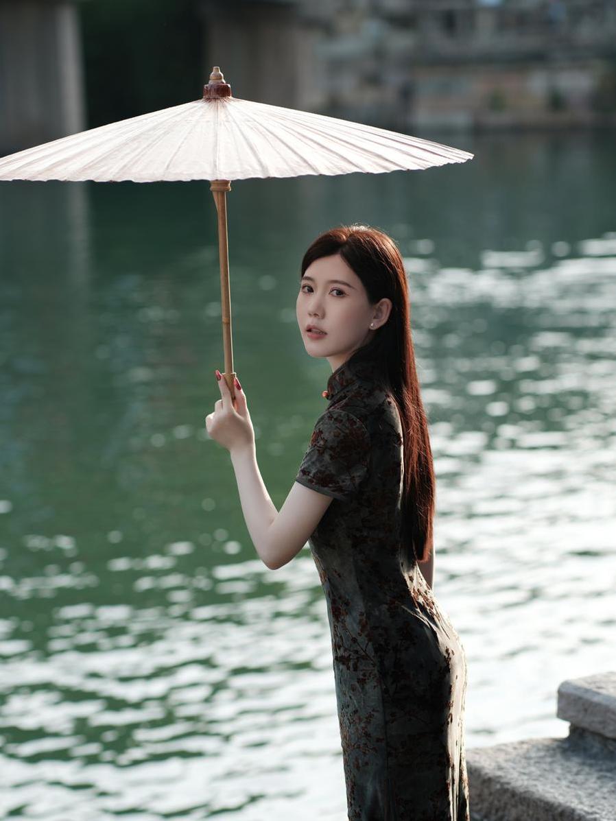 必收！微博红人chloe霏霏超美照片大放送