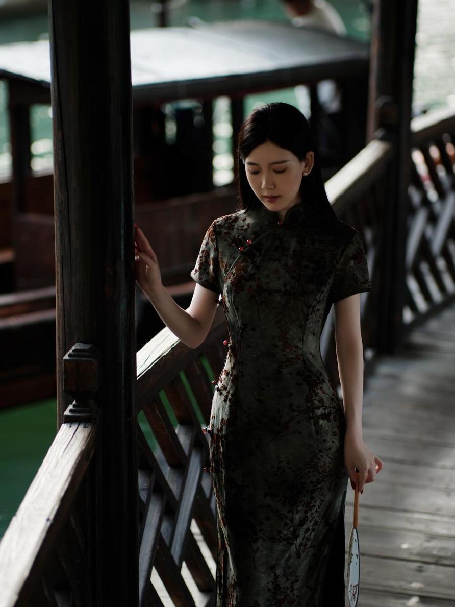 艺术之美尽在照片之中：Chloe霏霏摄影作品展示。