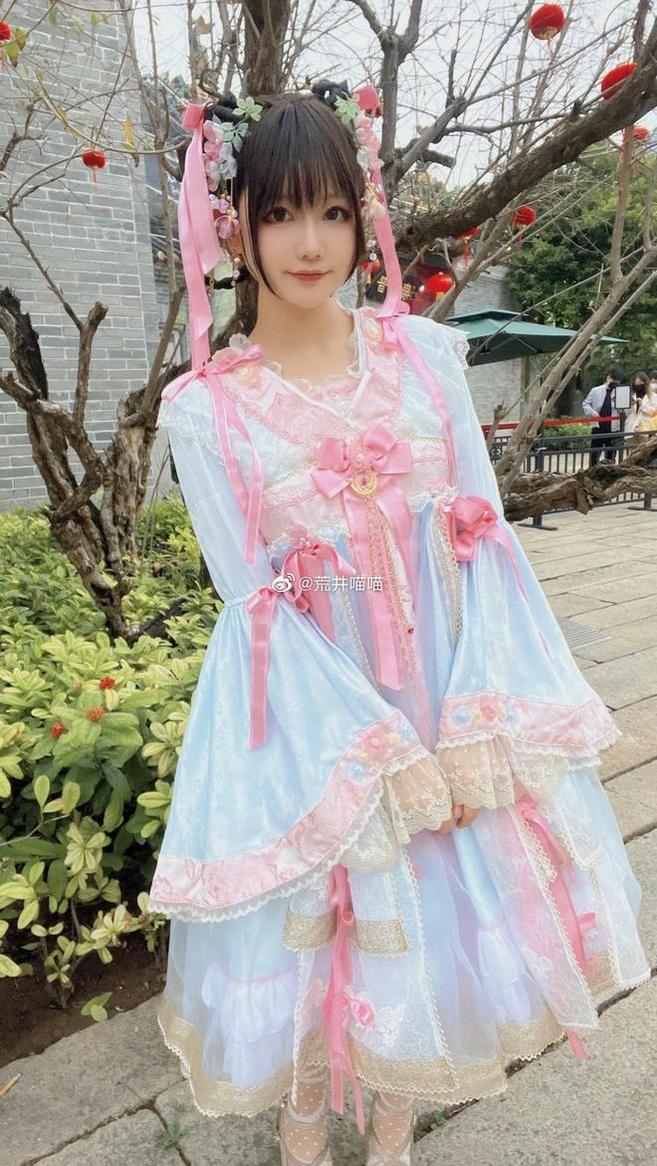 沉浸在@nyako喵子的原图作品中：探秘古城风韵美景