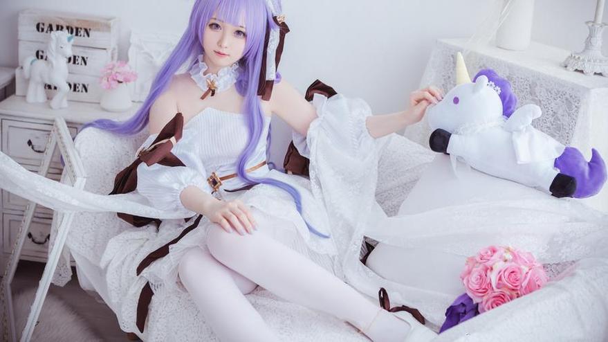 跟着Sayako今年4岁胡桃学摄影，分享她的技巧和心得。