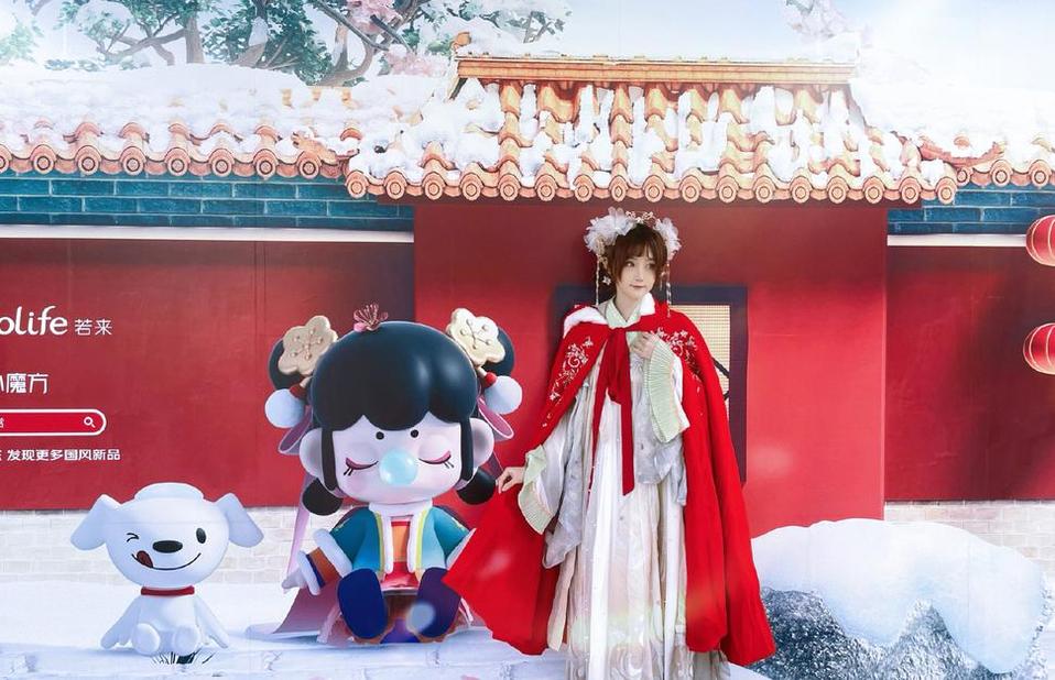 Yui金鱼黑历史图包再现，高清原图让你爱不释手。