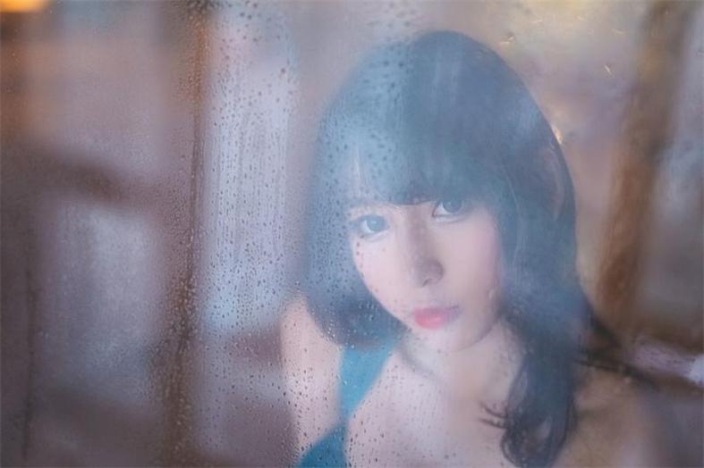 w黑米粥w更新最新cos作品，为你带来全新体验