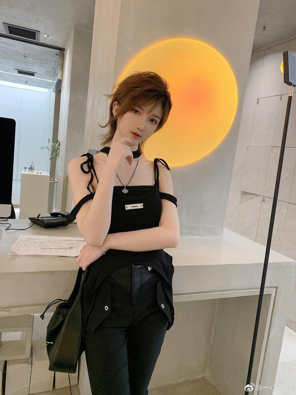 独特气息的一小央泽cos图集：美图之中见人生百态