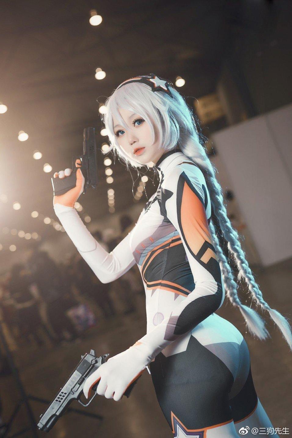 大家快来入手三狗先生coser的最新图包吧