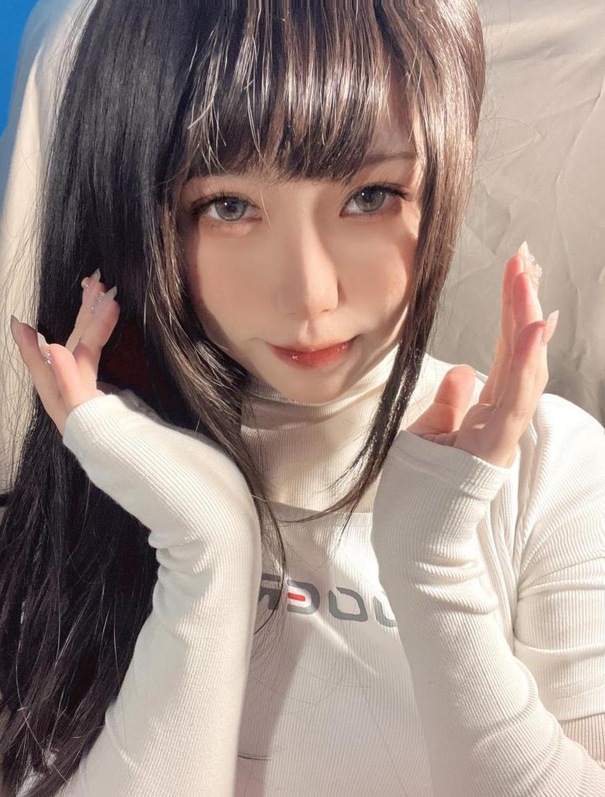 亦南南南cos图包，一丝不苟的制作大放送