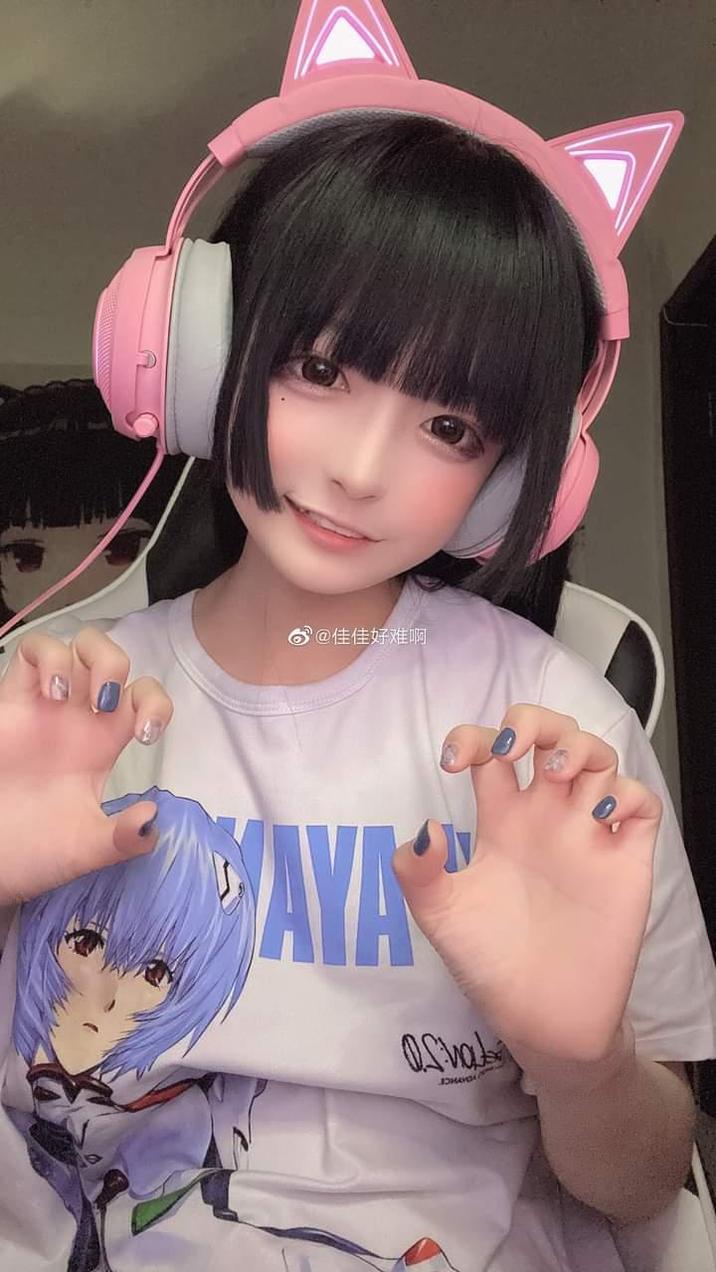 佳佳好难啊健身环，用我心中的cos之美，与大家分享。