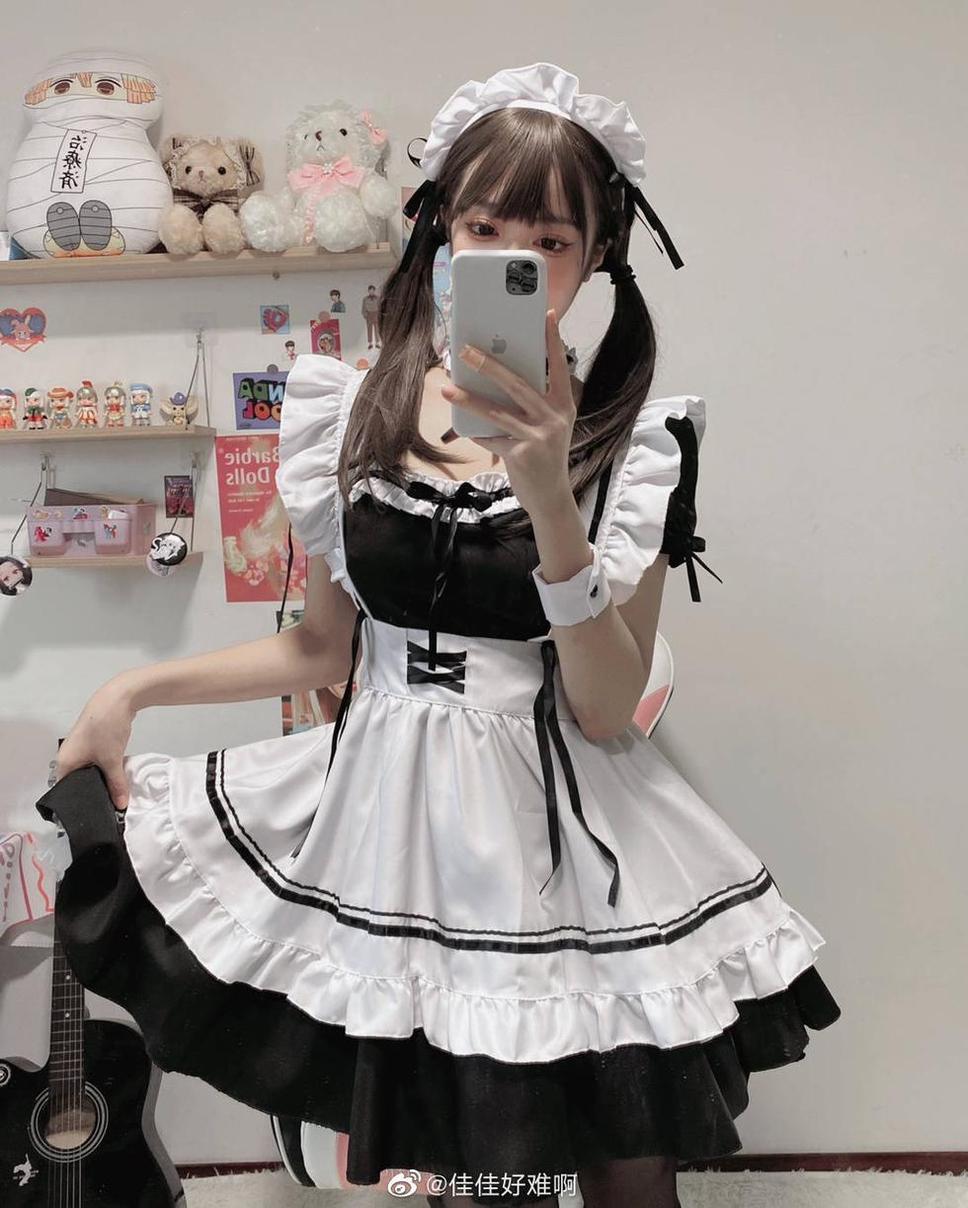 精选“佳佳好难啊小蓝鸟”coser的新图包，终于又来更新啦