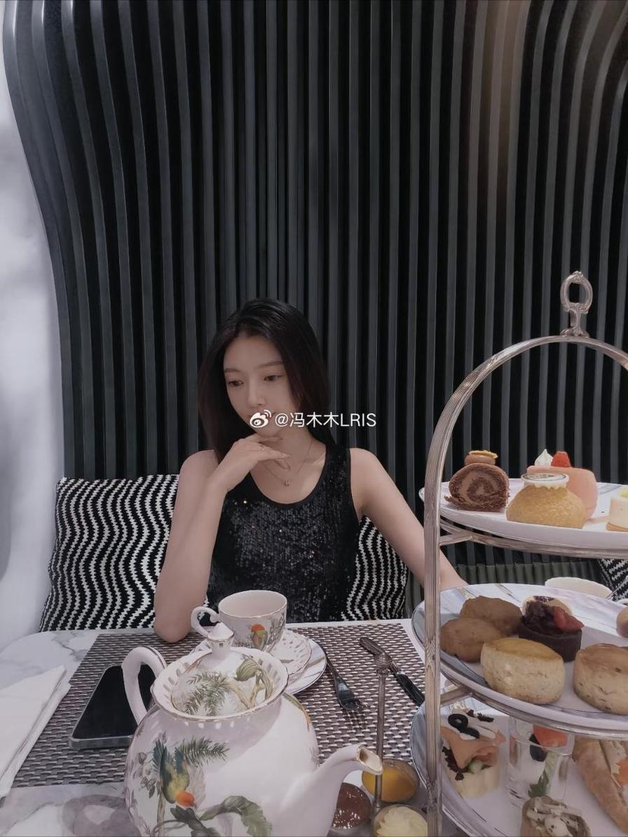 冯木木LRIS合集：超萌图片图包