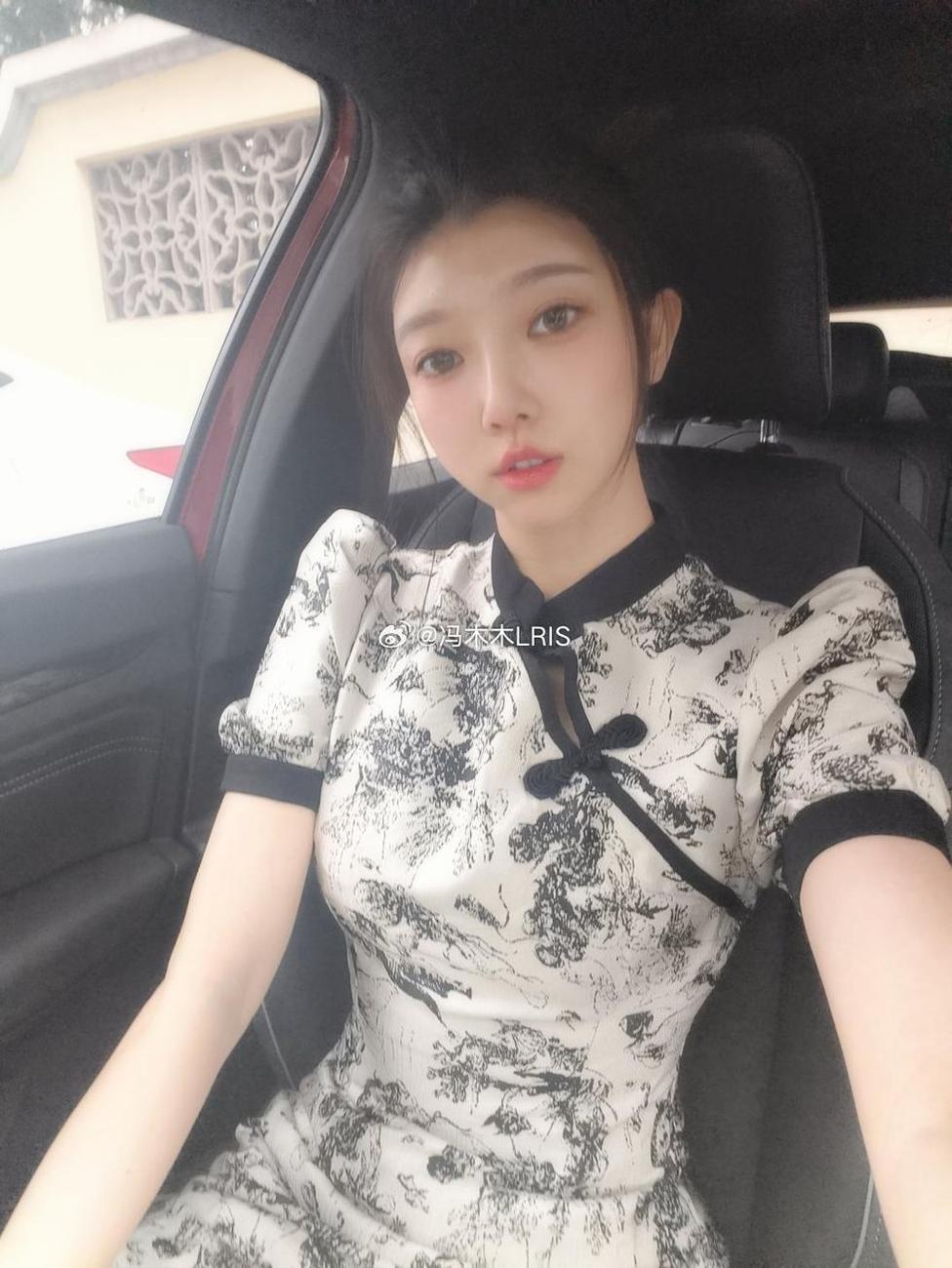 冯木木lris微博无删原图曝光：经典照片重温