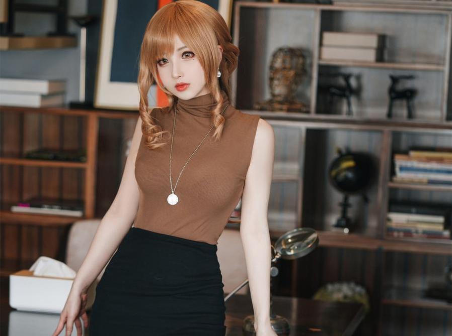 凉凉子cos集：孔雀开屏出精致古装作品