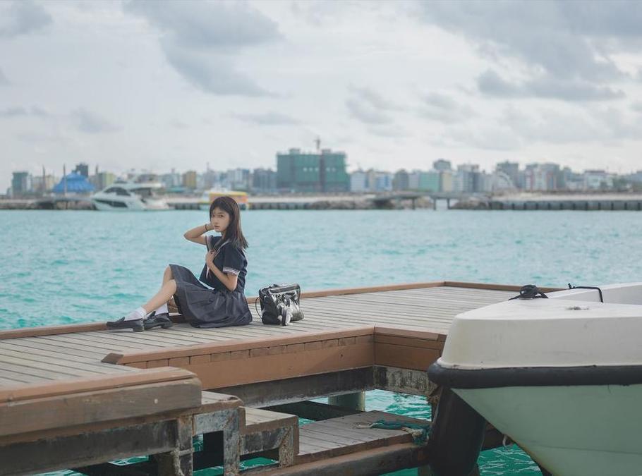 南桃momoko红色玫瑰的cos作品闪耀登场