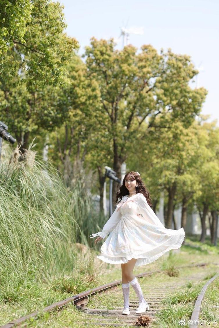 别错过原天夕子微博分享的最新cos照片