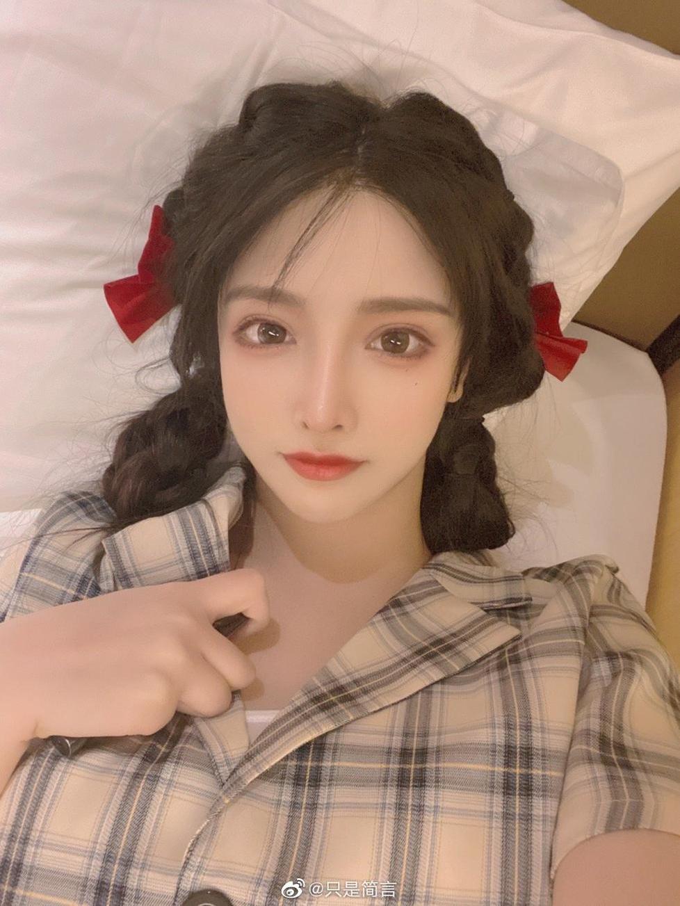 摄影爱好者的必备物件——《只是简言cosplay大全》图包