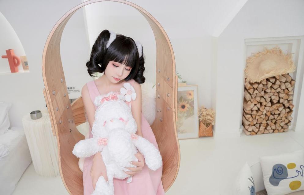 快来围观喵小吉cos的最新作品更新