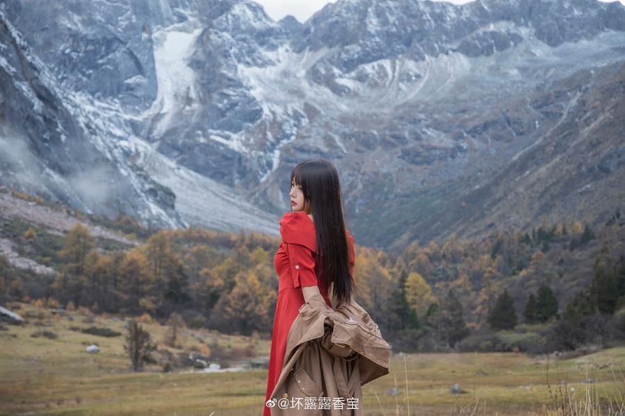 更新至最新cos作品，喵露露图片亮点不断