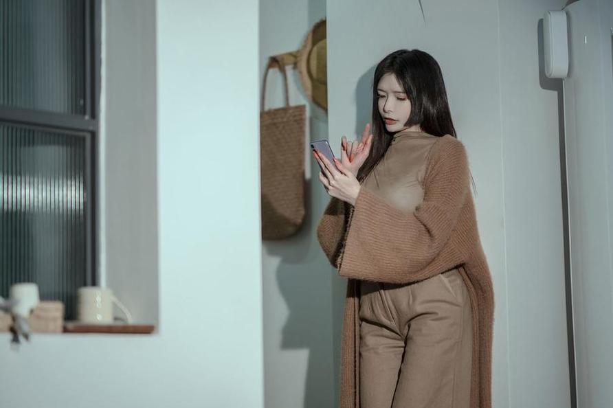 夏小秋秋秋的最新作品：美到窒息的图包