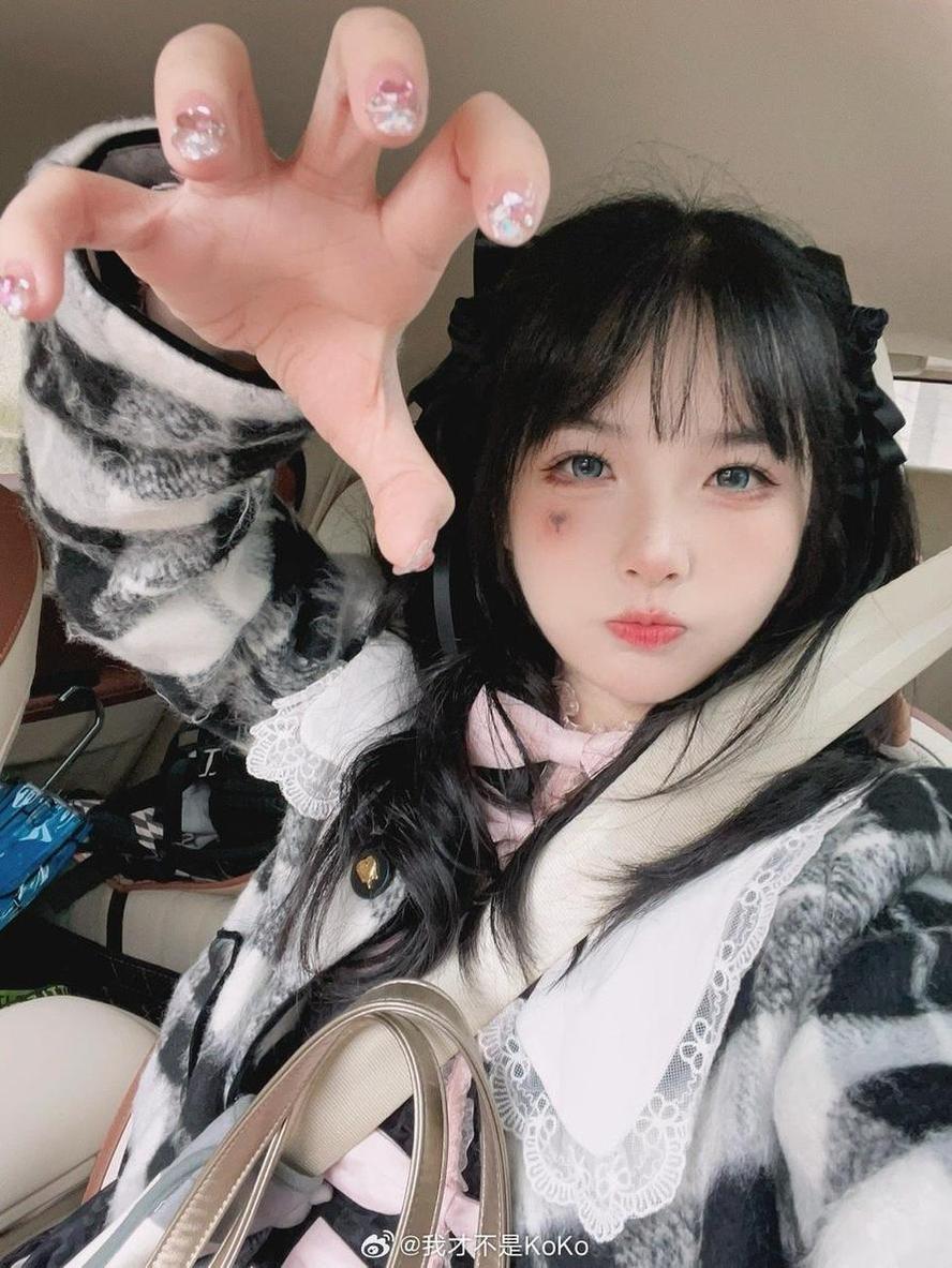 这是“我才不是neko的真实姓名”的摄影作品，好美啊