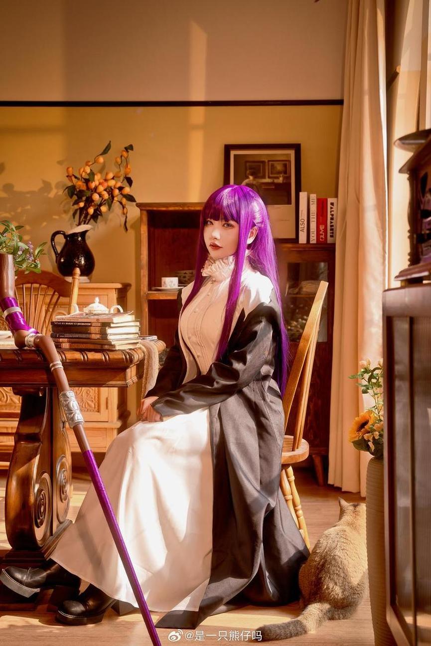 是一只熊仔吗cos图片：双倍萌