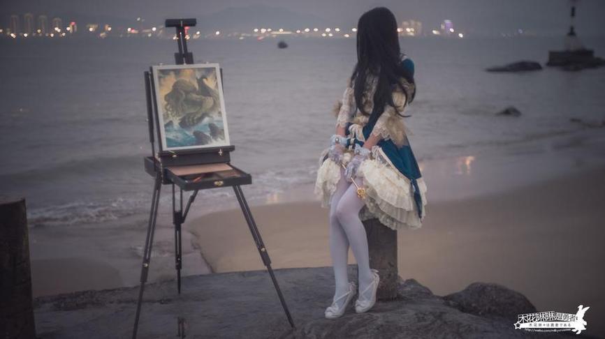 木花琳琳是勇者脚放在，原图保留的cos欣赏奉上