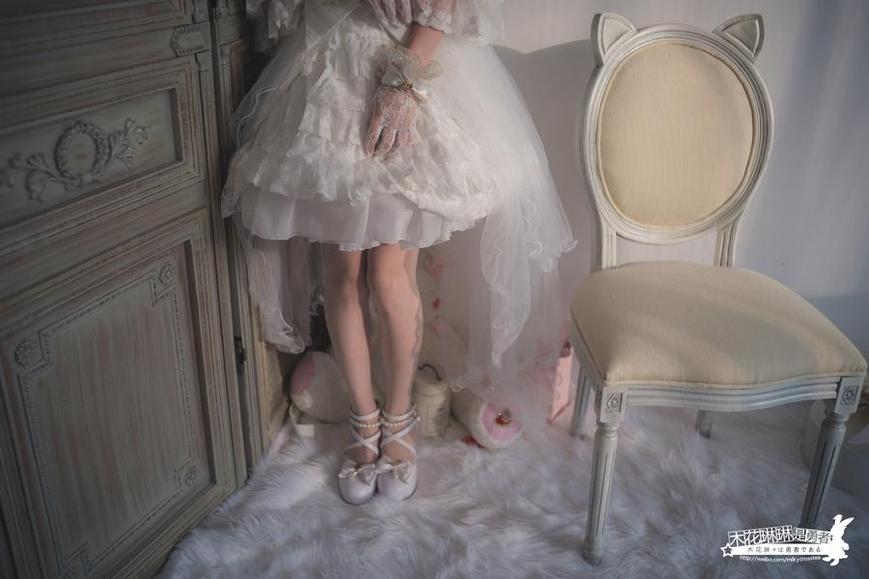 木花琳琳是勇者48式：拯救世界的美图原图