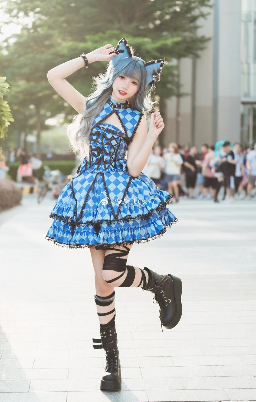 吸睛cos合集！柒柒要乖哦素材图片精选出众，眼球为之一亮。