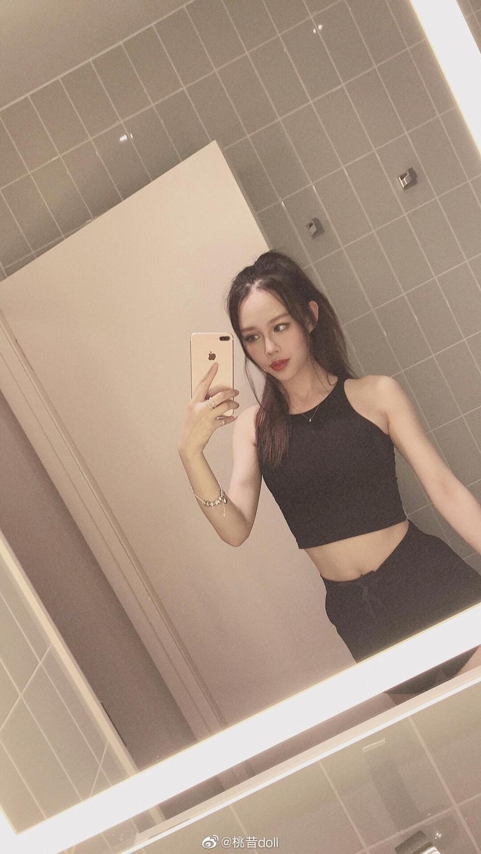 独具美感的桃昔doll微博不存在，每一张照片都是艺术品