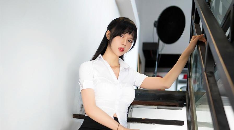 享受经典，桃香子香气袭人的cos图片赏析