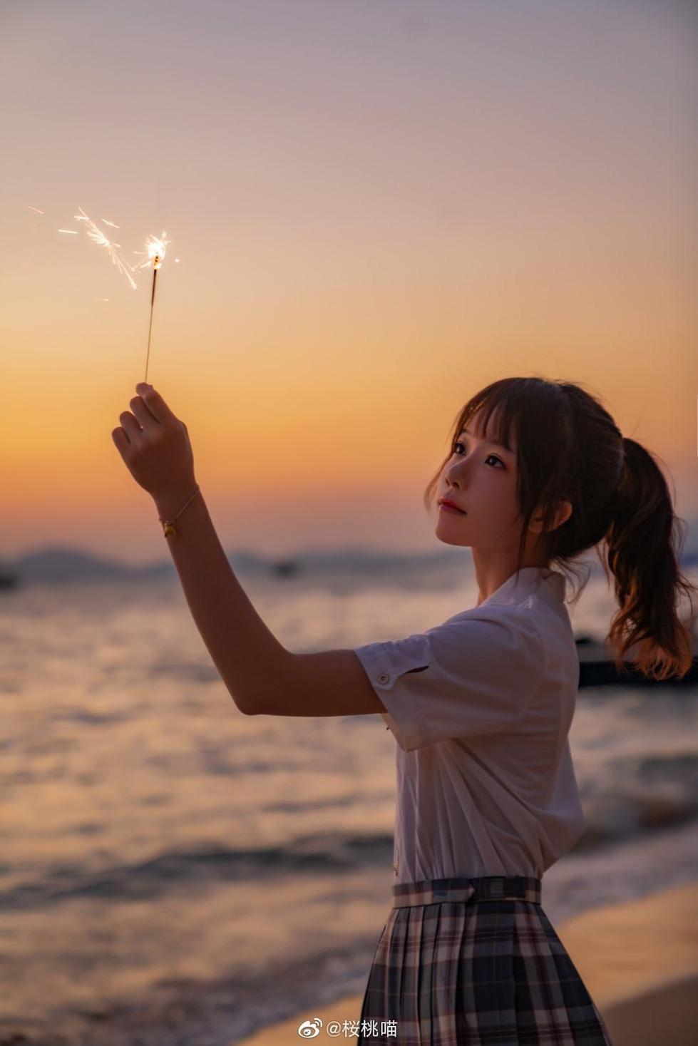 独家原图！桜桃喵脱水手服图片分享