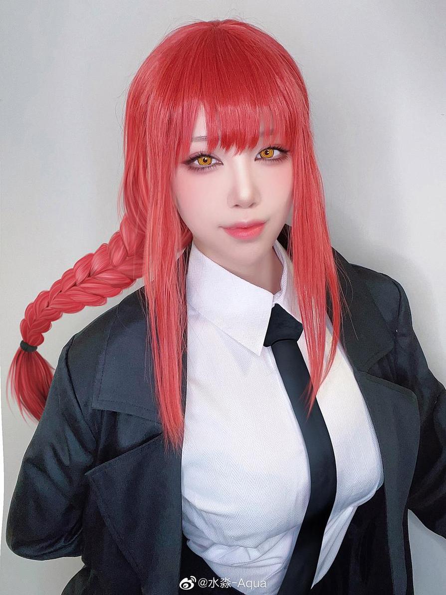 水淼aqua的ins代表cos作品风，呈现好看照片。