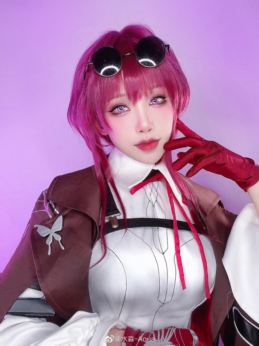 图片中的神秘水淼aqua巫女