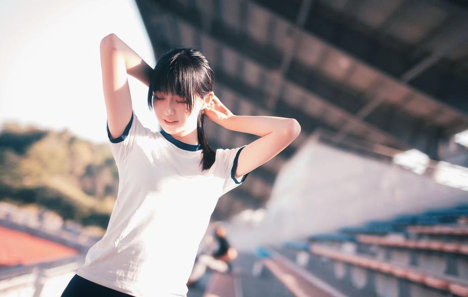 沧霁桔梗cos麻衣学姐兔女郎：精彩照片连环爆，让你眼前一亮