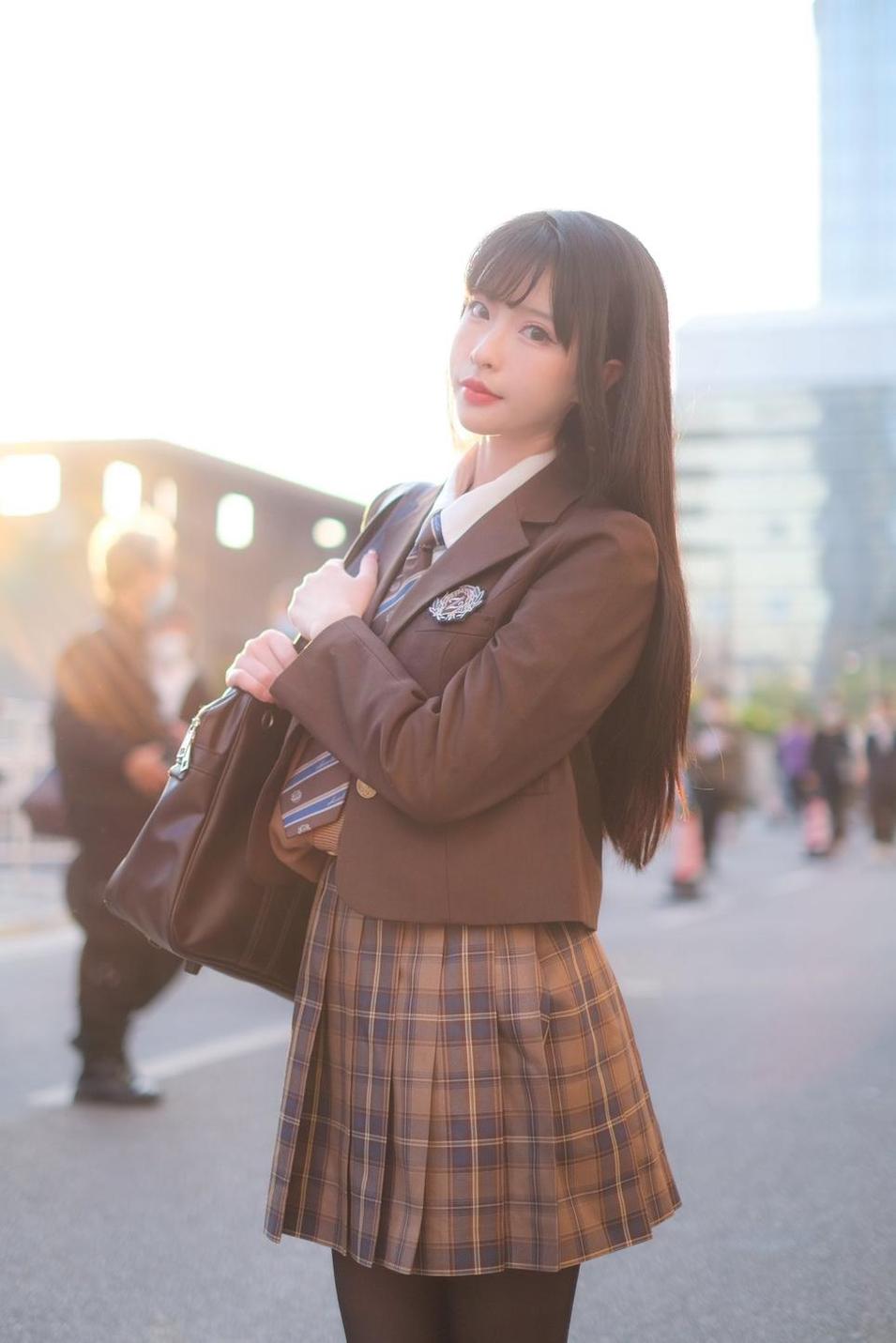 清水由乃的投喂所：完美的cos图包分享