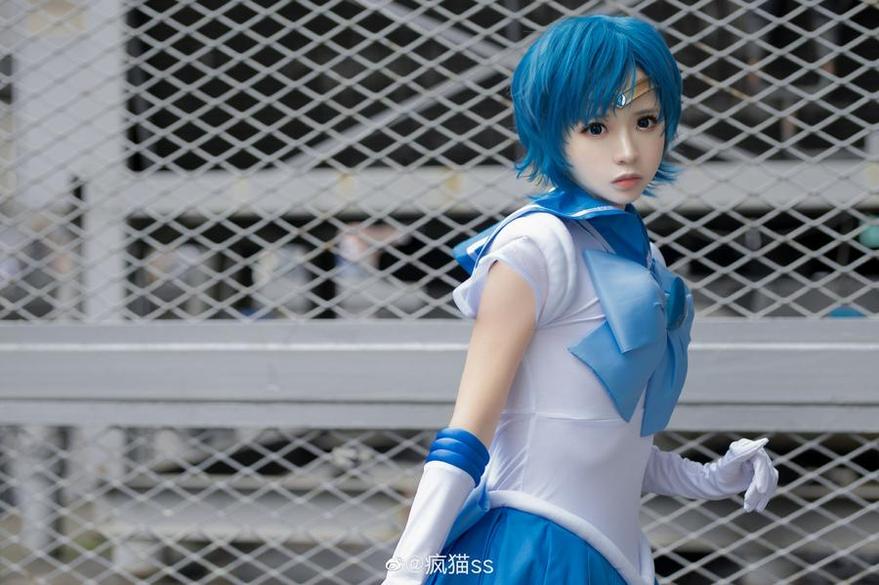 疯猫ss精心制作的套图，让你欲罢不能。