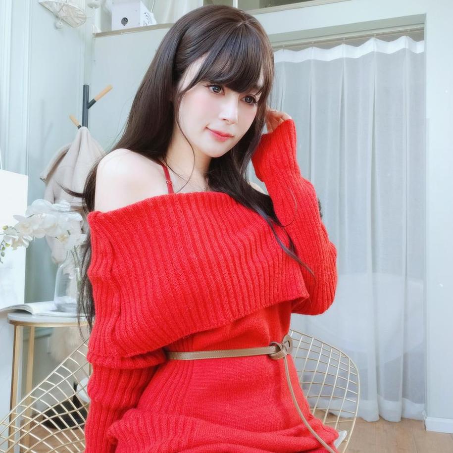 被拍摄者们的沉着与自信，是白银81照片中的最迷人之处。