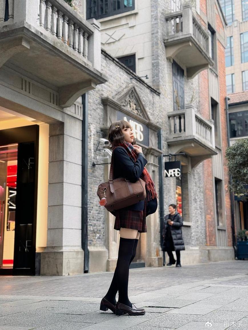 精选十张祖木子运动服照片，完爆其他穿搭