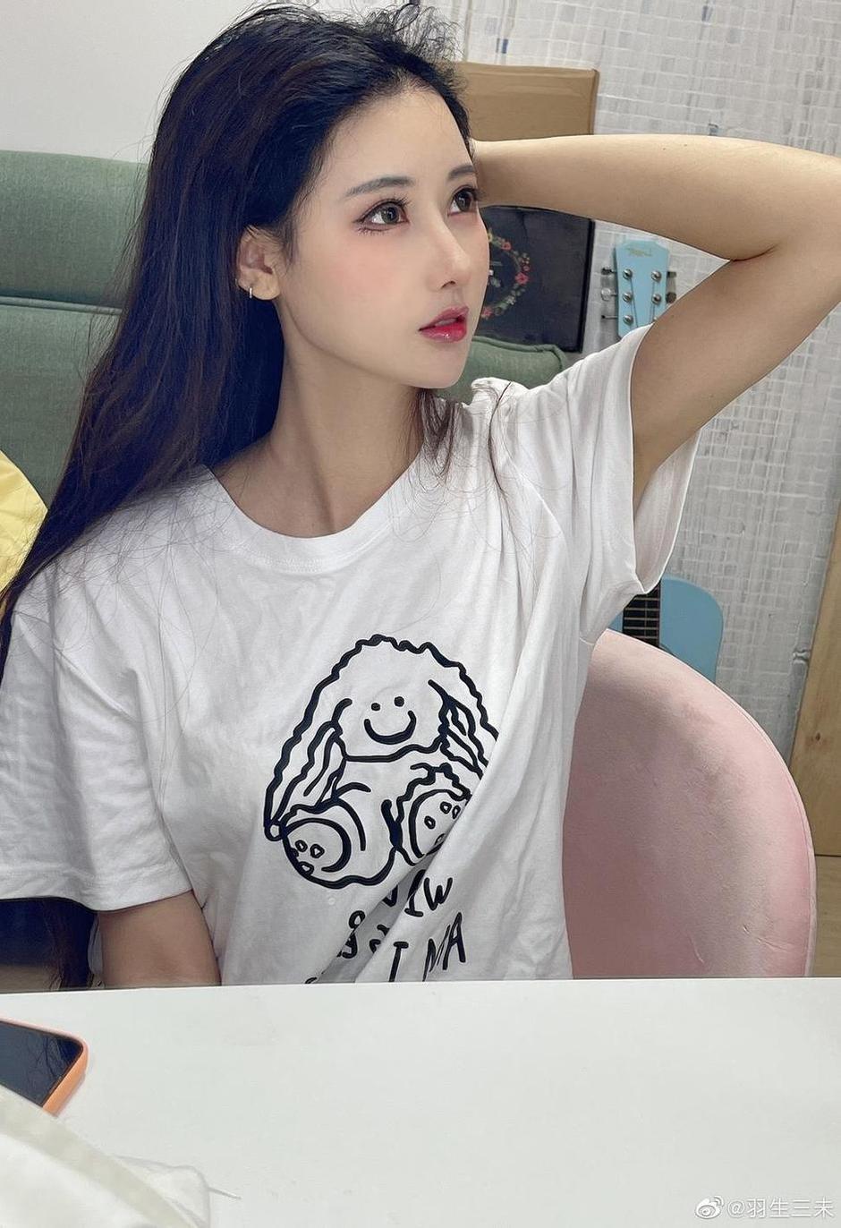 羽生三未吉他的唯美音符，让你融入旋律之中