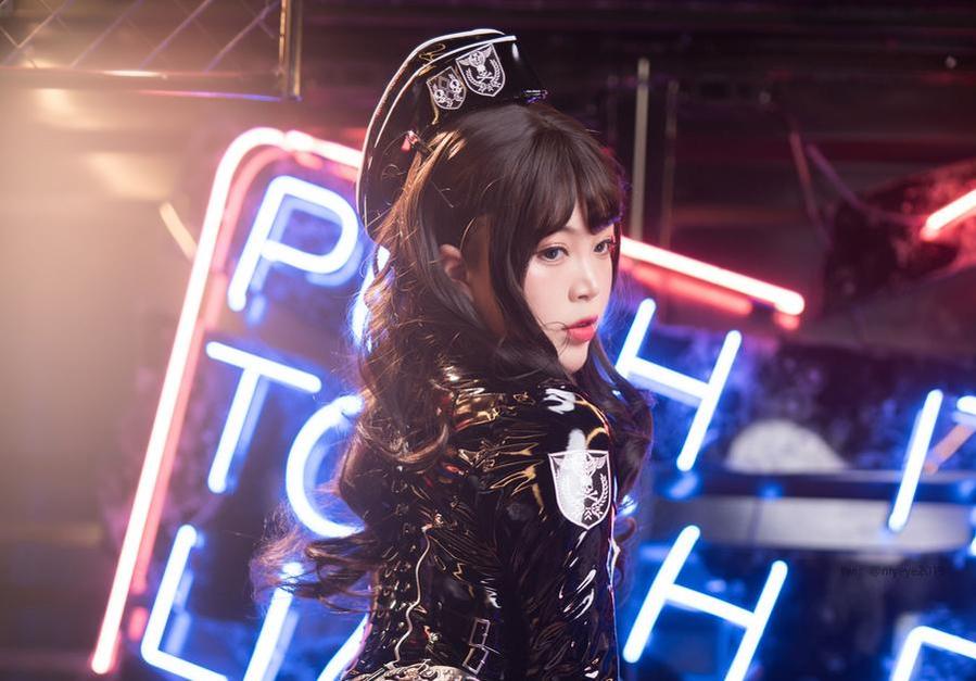 经典的耶米西奶露巫女图片，比起其他的不可同日而语。