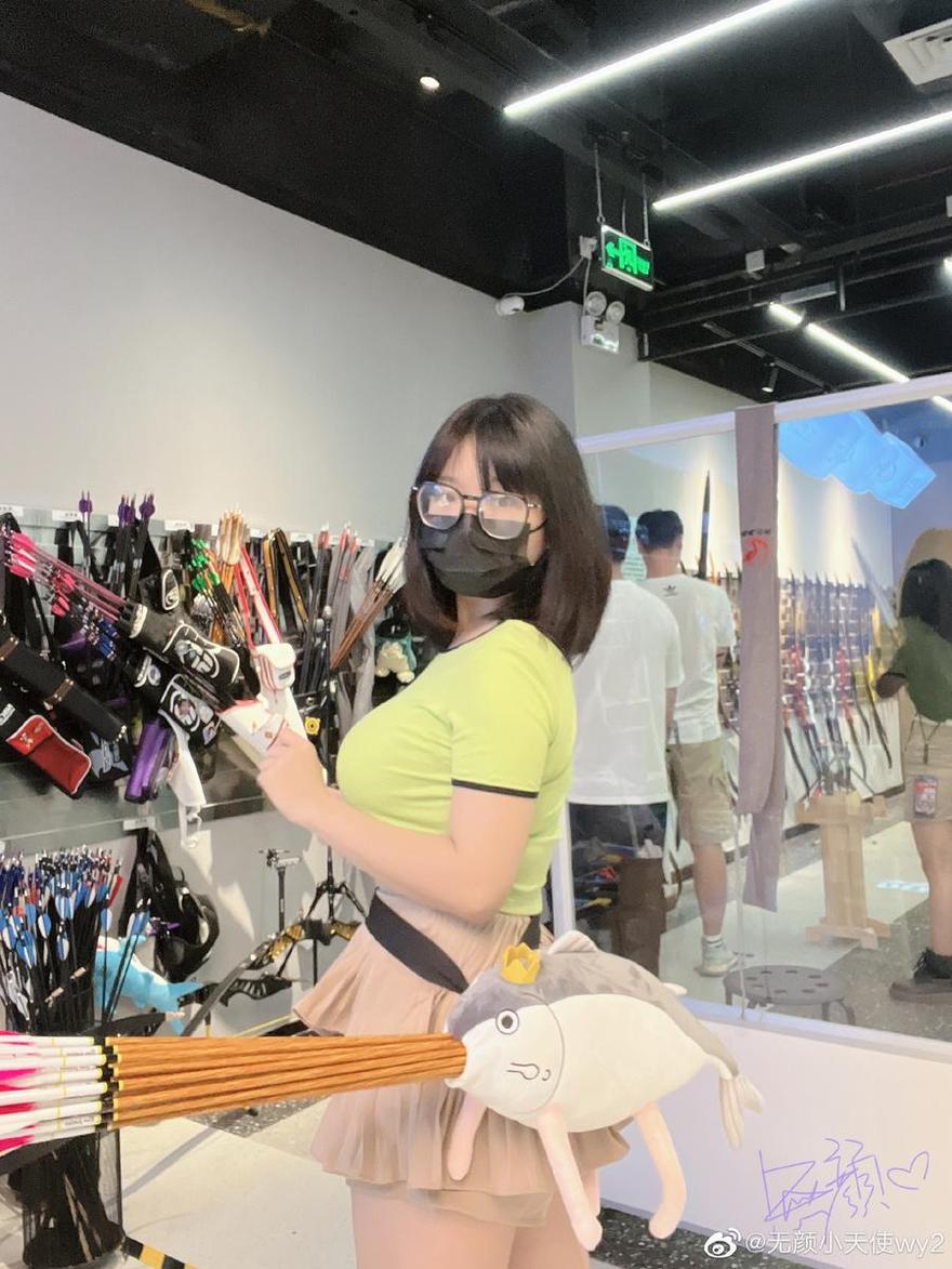 自闭颜球球绳精选照片：每一张都让你欲罢不能