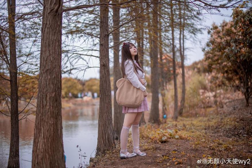 自闭颜球球2023的图片分享，一定要点赞