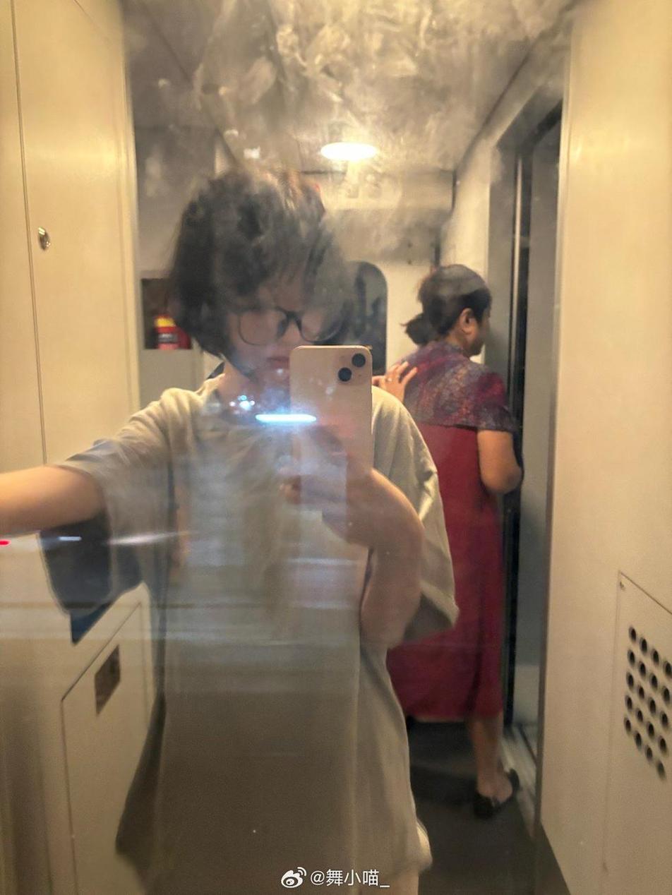 舞小喵身上纹身，完美图包大放送。