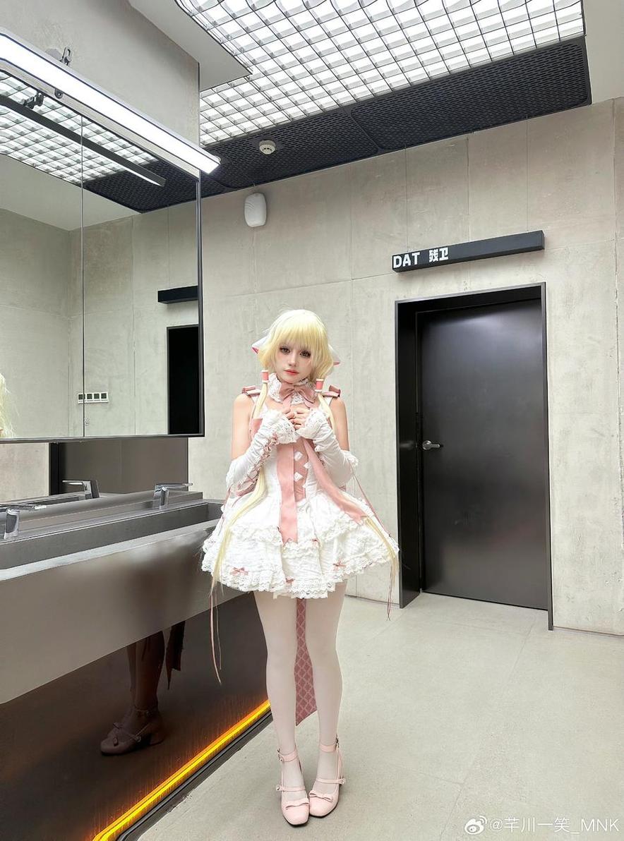 看完这次芊川一笑蚕食图片，你会深深的爱上cosplay