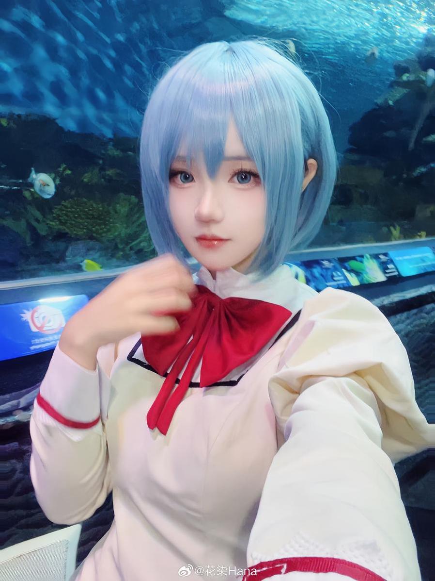 一组花柒hana圣诞蕾姆cos正片美图，让你怦然心动