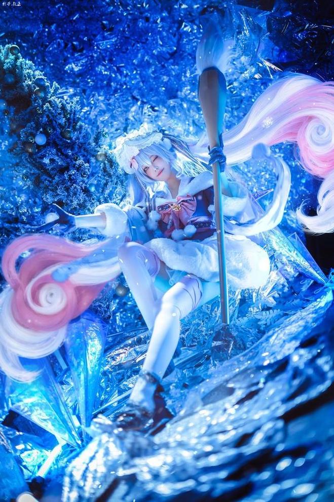 图片都被我cos到了，蜜汁猫裘cosplay巫女图包分享