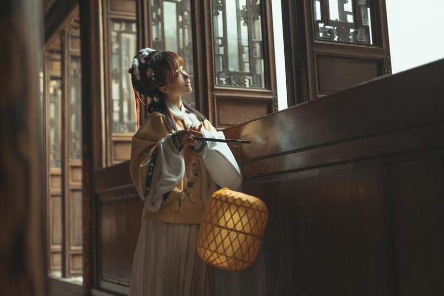 蠢沫沫创可贴是哪个作品？惊喜等待解答