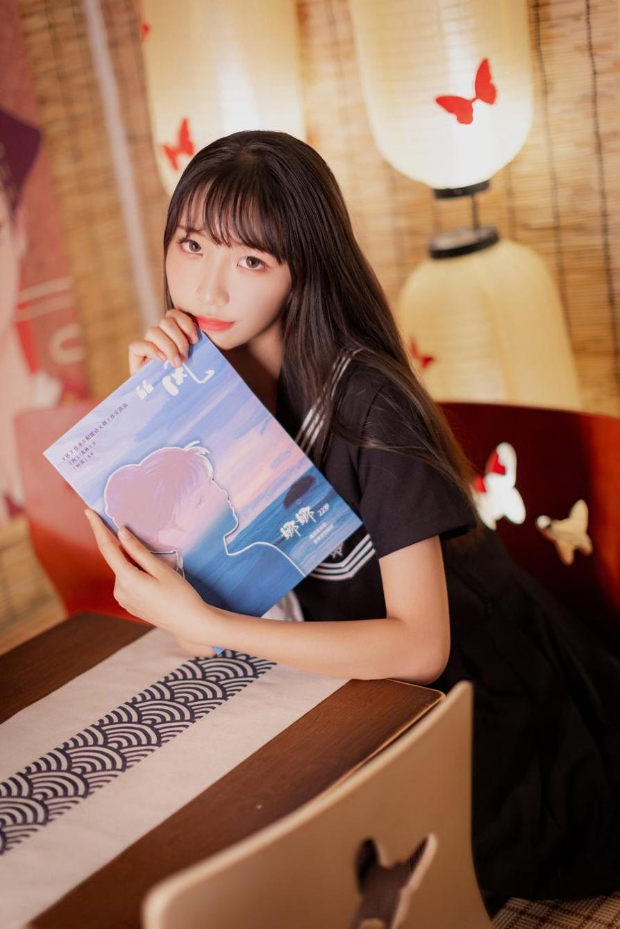 西呱呀呀呀套图：摄影艺术中的代表之作