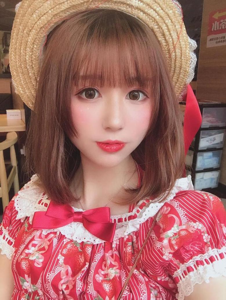 一起来欣赏西园寺南歌cos的绝美图片集吧