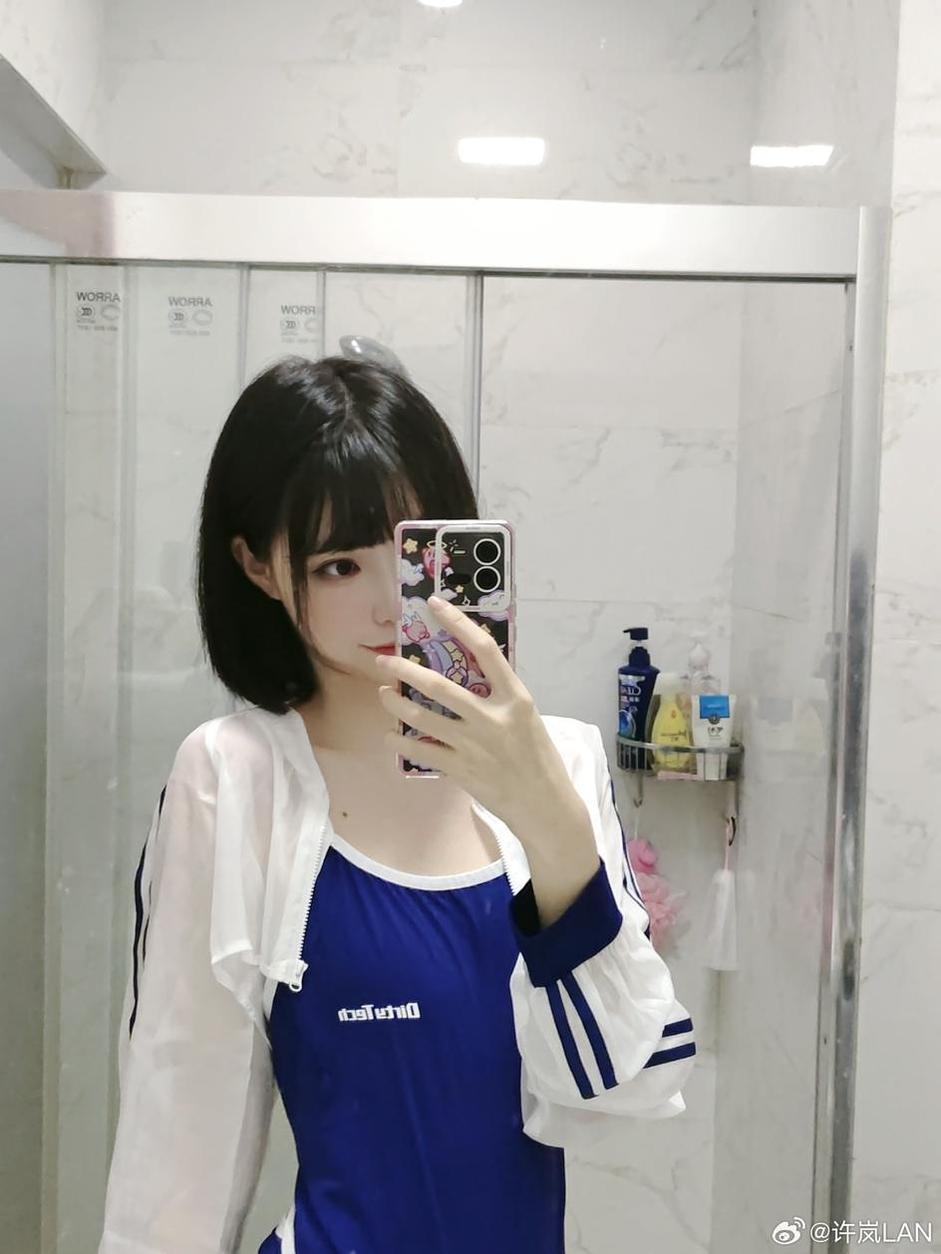 美图套图完美呈现，才华横溢许岚lan图包