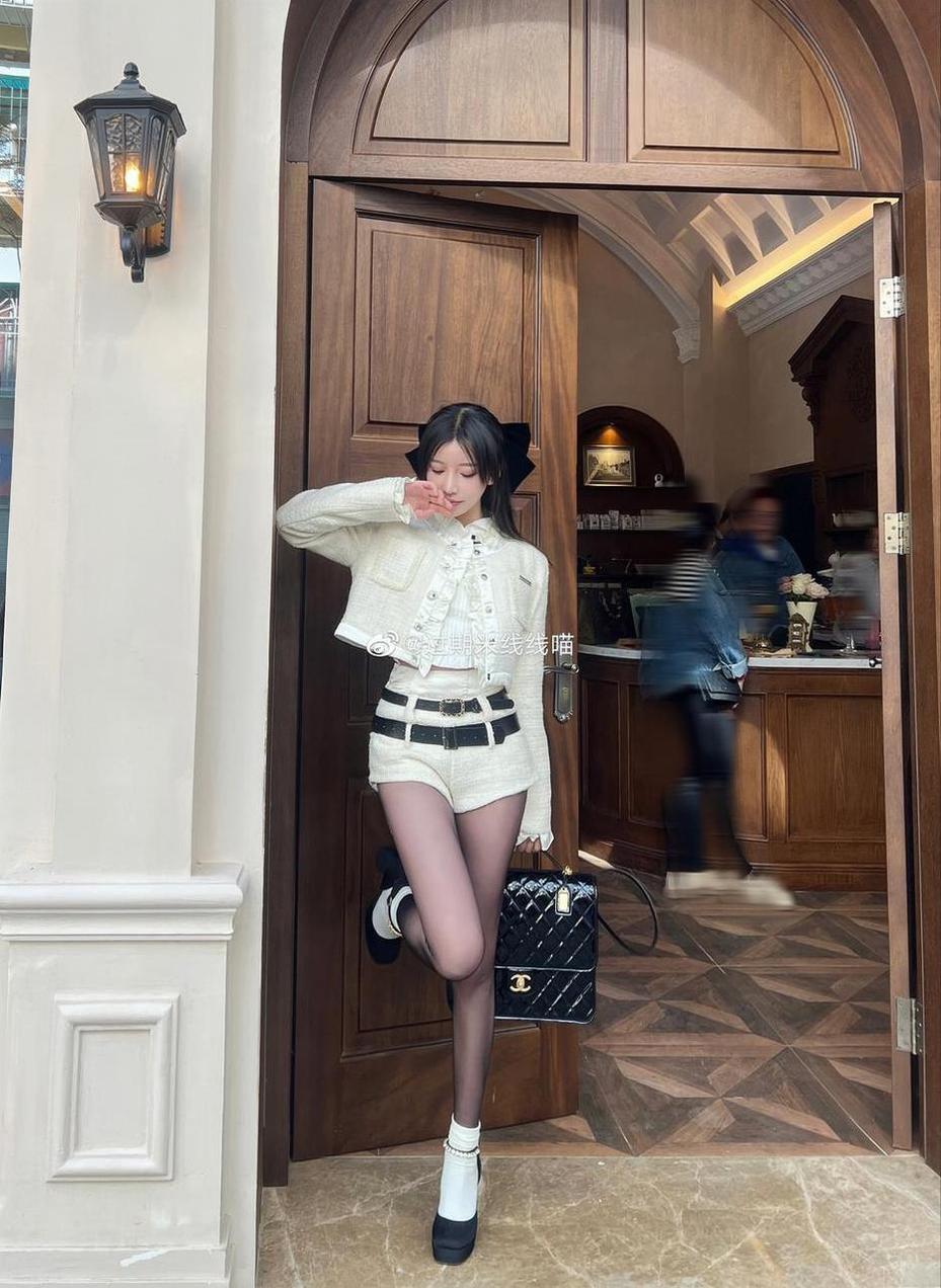 “cosplay过期米线线喵，代表经典，永不过时！”——好看到流连忘返