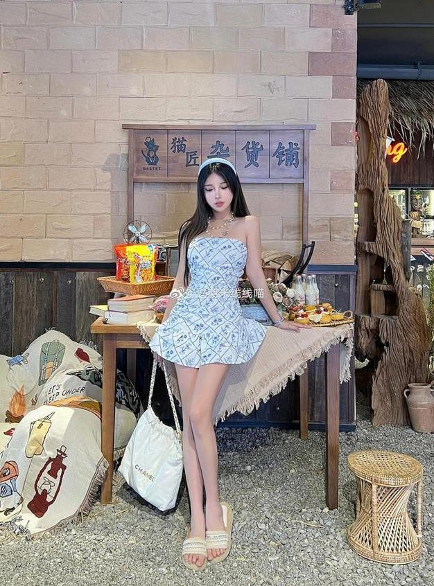 独家分享过期米线线喵黑色皮衣cos作品图包