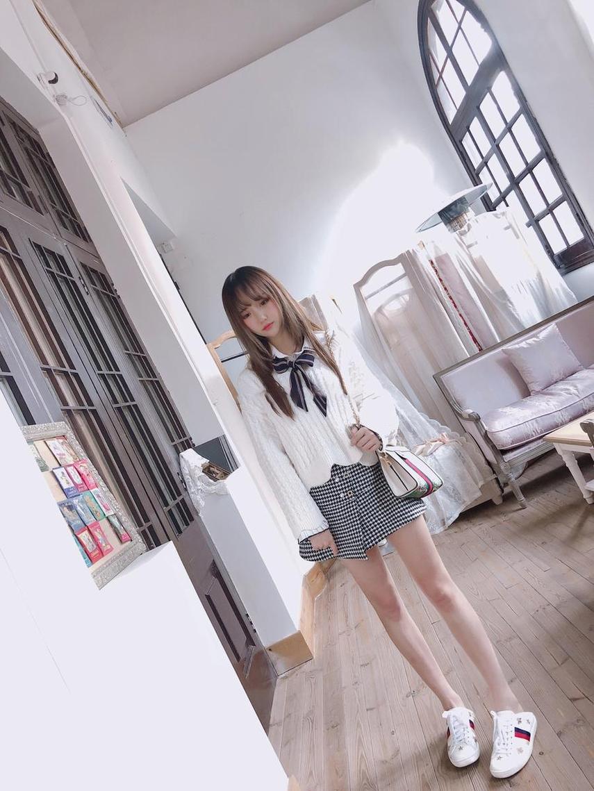 这组微博过期米线线喵的cos作品让人流连忘返，每张照片都令人惊叹。